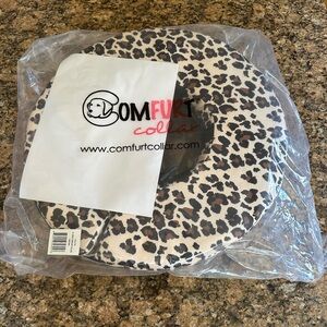 COMFURT COLLAR Stuffed Not Inflatable Dog recovery collar